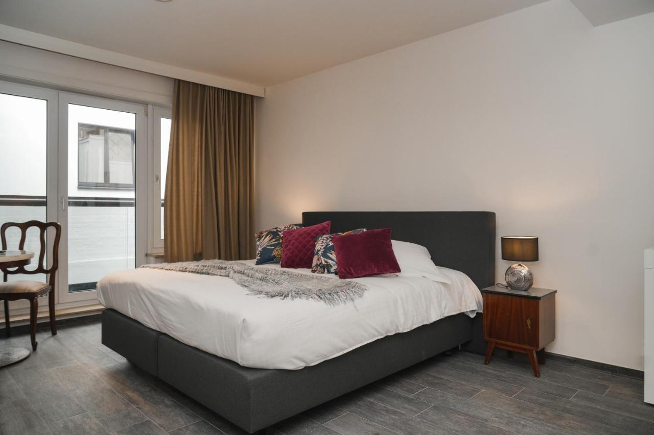 Yvonne Apartment